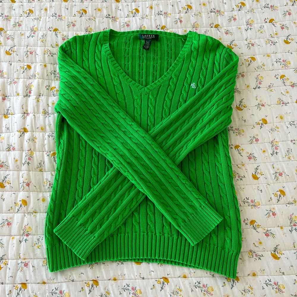 ✧･ﾟ: *✧･ﾟ:* Vintage V Neck Sweater ✧･ﾟ: *✧･ﾟ:*